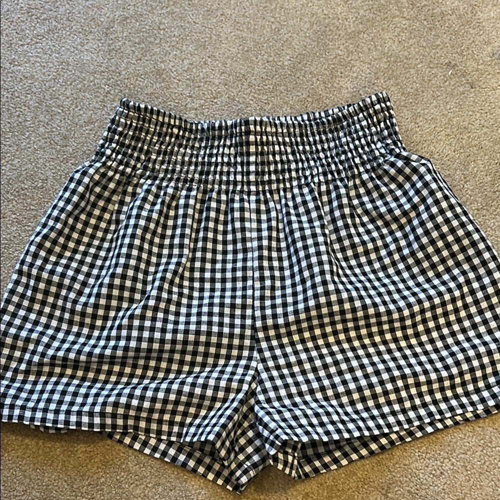 SHEIN Black and White High Waist Shorts